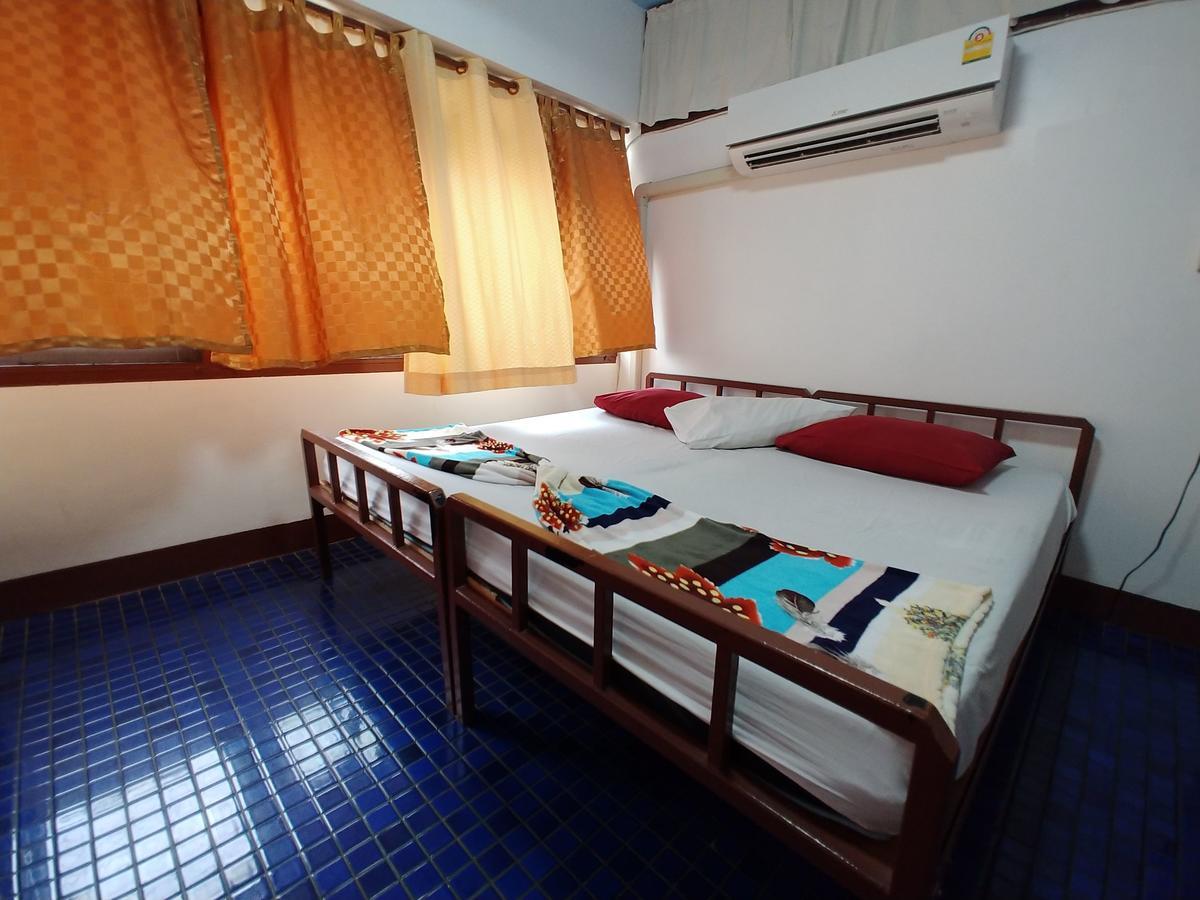 Prasuri Guest House Banguecoque Exterior foto